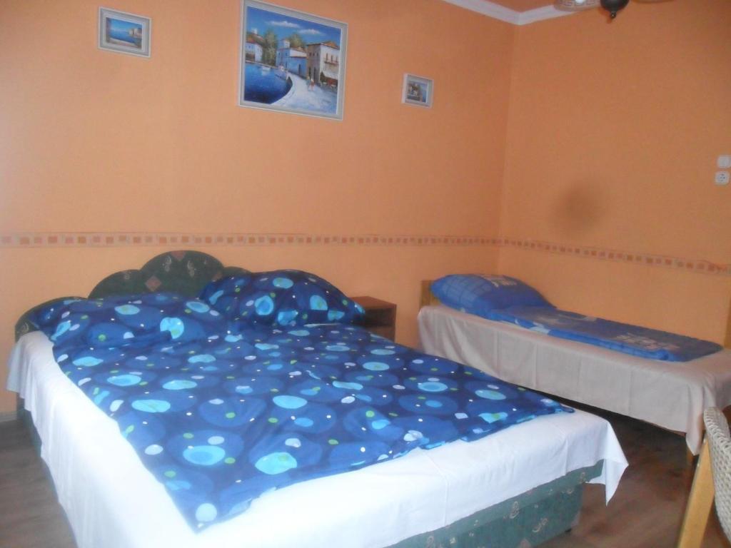 Emese Apartman Hajdúszoboszló الغرفة الصورة