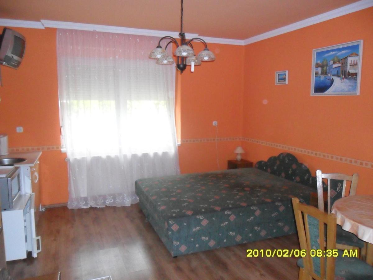 Emese Apartman Hajdúszoboszló المظهر الخارجي الصورة
